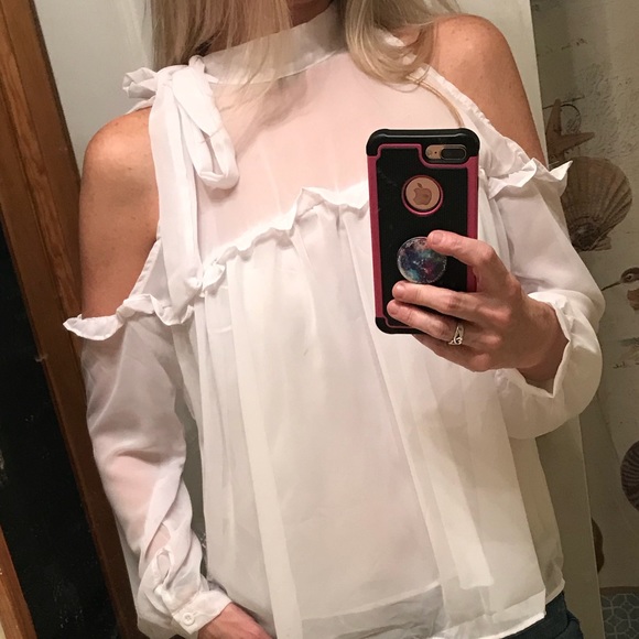 🌟5 STAR RATED🌟 1 M Left Angelica Sheer Top🌸 - Picture 8 of 8